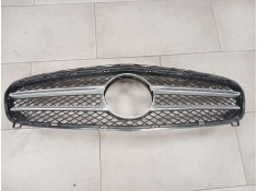 Recambio de rejilla paragolpes central para mercedes-benz clase a (w176) a 180 cdi (176.000) referencia OEM IAM A1768880260  