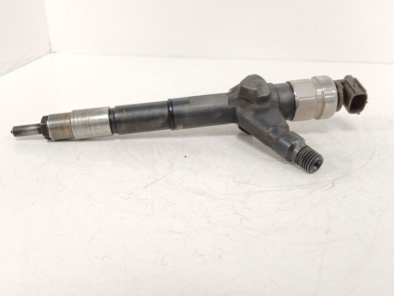 Recambio de inyector para nissan pathfinder iii (r51) 2.5 dci 4wd referencia OEM IAM 16600EC00A  