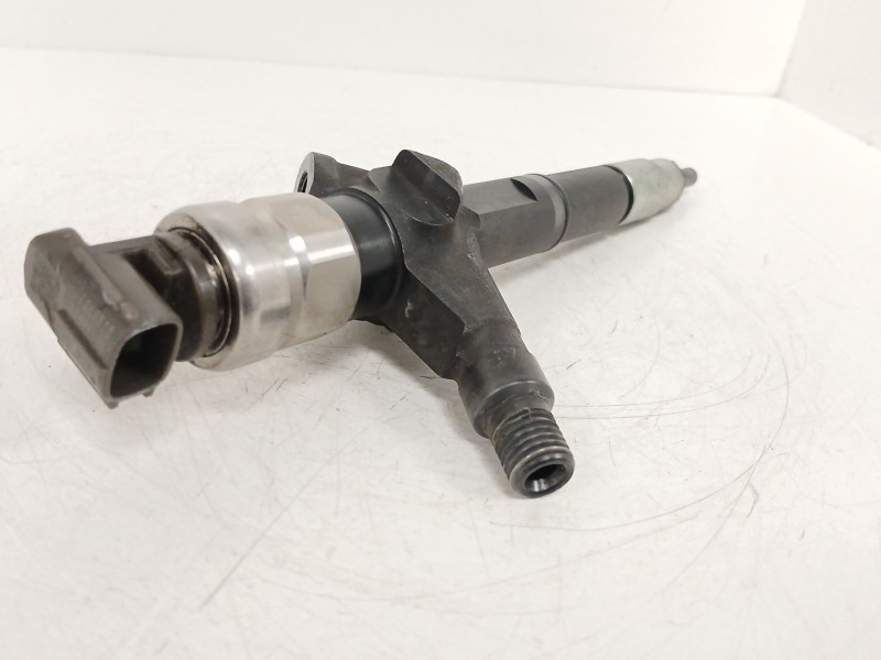 Recambio de inyector para nissan pathfinder iii (r51) 2.5 dci 4wd referencia OEM IAM 16600EC00A 03K05554 D3000010
