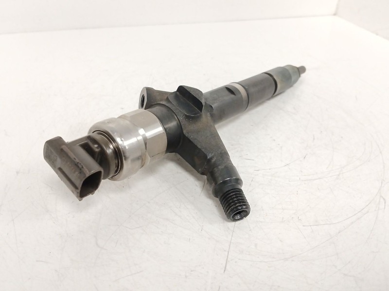 Recambio de inyector para nissan pathfinder iii (r51) 2.5 dci 4wd referencia OEM IAM 16600EC00A 03K03017 D300F500