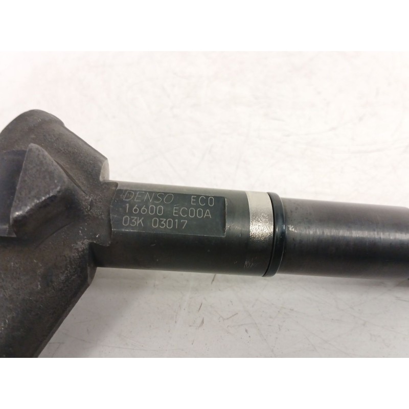 Recambio de inyector para nissan pathfinder iii (r51) 2.5 dci 4wd referencia OEM IAM 16600EC00A 03K03017 D300F500