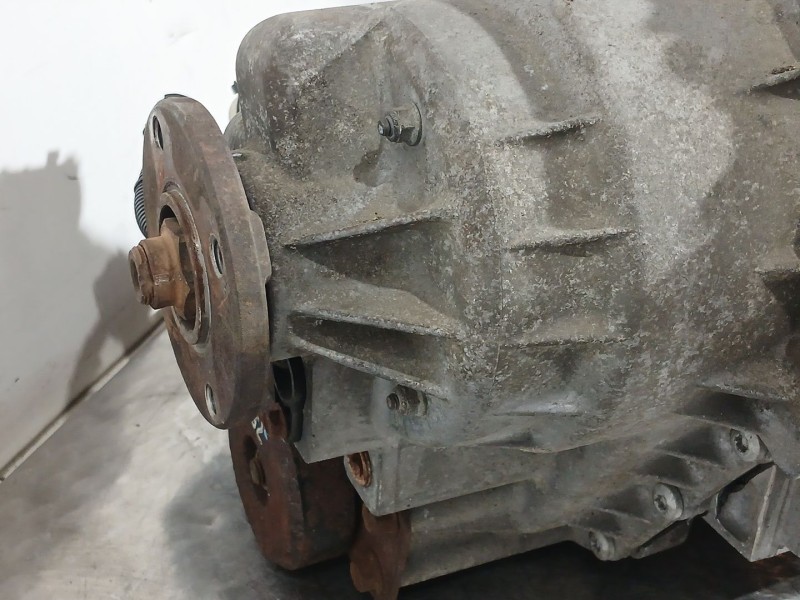 Recambio de caja cambios para ssangyong rodius i 2.7 xdi referencia OEM IAM 7202700000 7226610 5870514