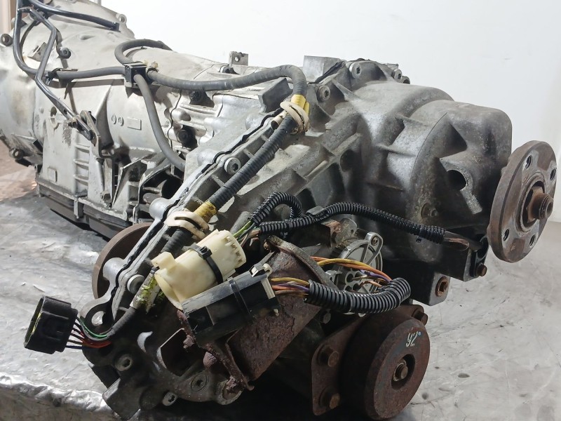 Recambio de caja cambios para ssangyong rodius i 2.7 xdi referencia OEM IAM 7202700000 7226610 5870514