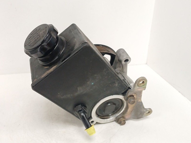 Recambio de bomba direccion para ssangyong rodius i 2.7 xdi referencia OEM IAM   