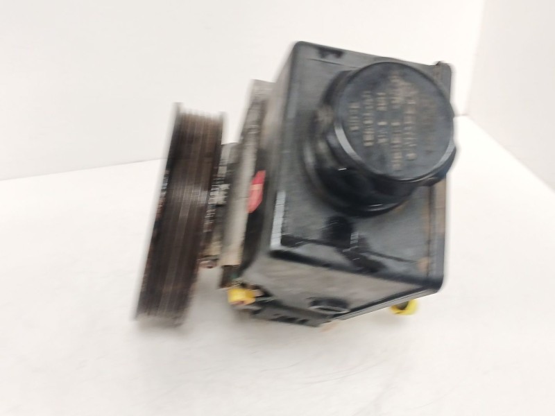 Recambio de bomba direccion para ssangyong rodius i 2.7 xdi referencia OEM IAM   