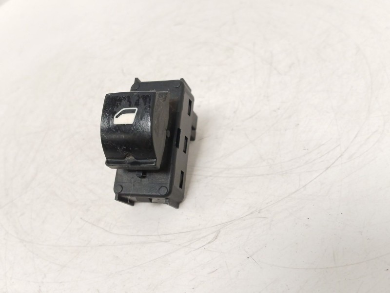 Recambio de mando elevalunas delantero derecho para peugeot 5008 (0u_, 0e_) 2.0 hdi referencia OEM IAM   