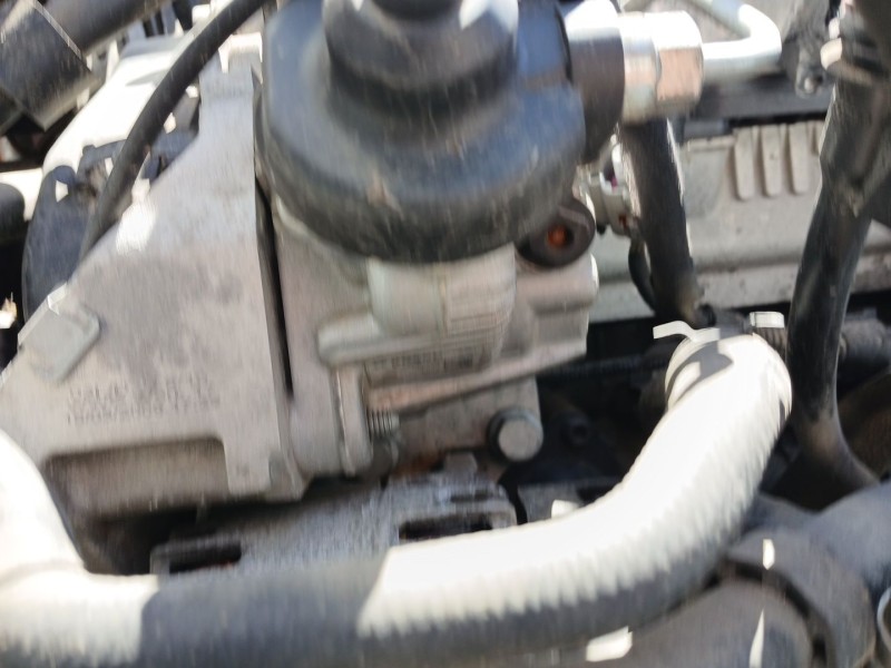 Recambio de bomba inyeccion para volkswagen golf vi (5k1) 2.0 tdi referencia OEM IAM 03L130755 0445010507 