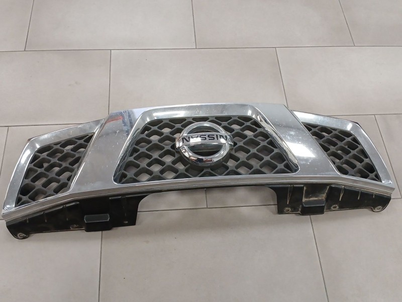 Recambio de rejilla delantera para nissan pathfinder iii (r51) 2.5 dci 4wd referencia OEM IAM   