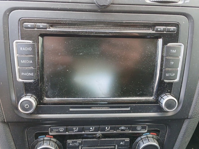 Recambio de sistema audio / radio cd para volkswagen golf vi (5k1) 2.0 tdi referencia OEM IAM   