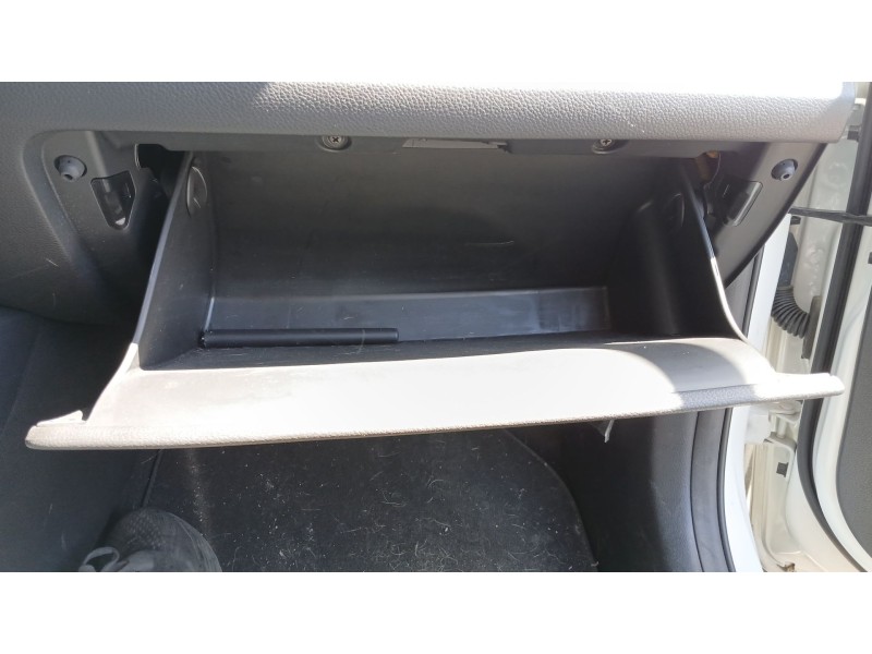 Recambio de guantera para kia stonic (yb) 1.0 t-gdi referencia OEM IAM   