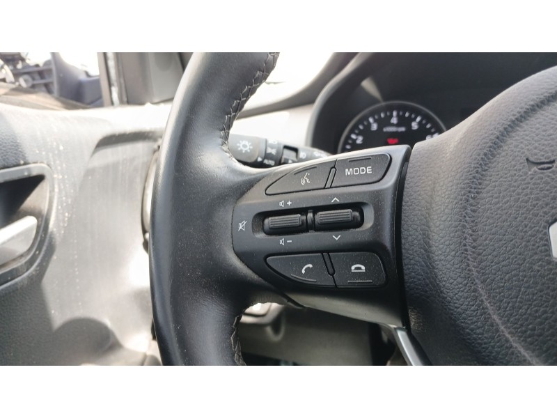 Recambio de volante para kia stonic (yb) 1.0 t-gdi referencia OEM IAM   