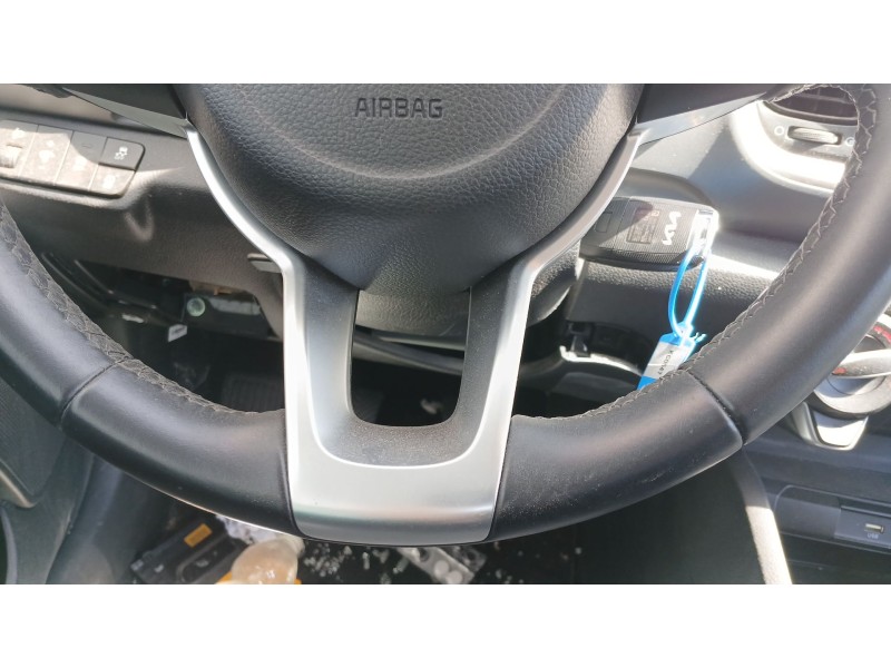 Recambio de volante para kia stonic (yb) 1.0 t-gdi referencia OEM IAM   