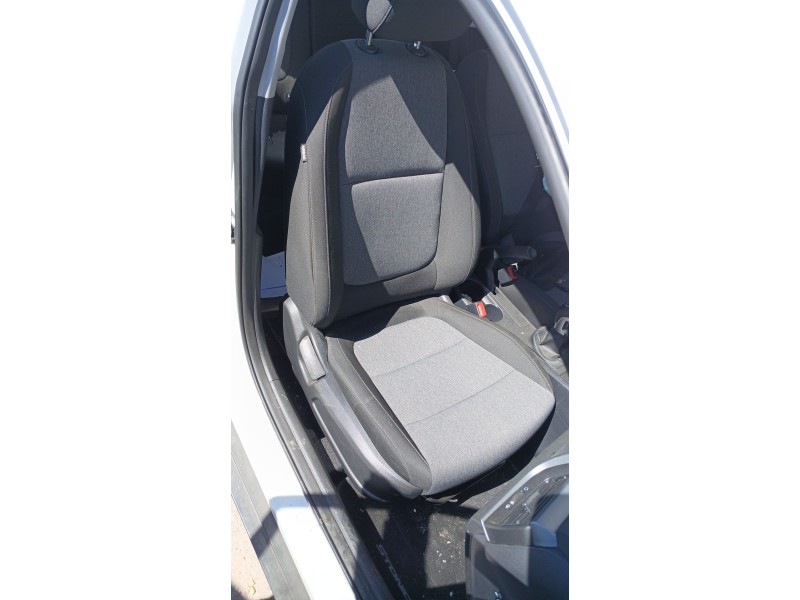 Recambio de asiento delantero derecho para kia stonic (yb) 1.0 t-gdi referencia OEM IAM   
