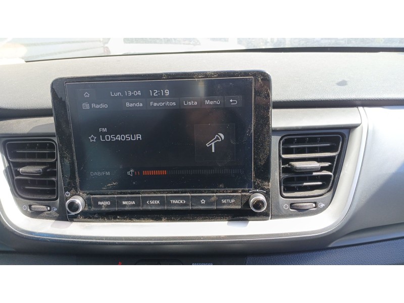 Recambio de sistema audio / radio cd para kia stonic (yb) 1.0 t-gdi referencia OEM IAM   