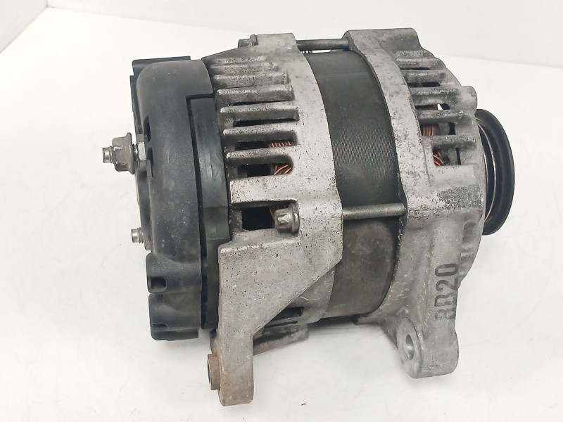 Recambio de alternador para chevrolet aveo / kalos hatchback (t250, t255) 1.2 referencia OEM IAM   