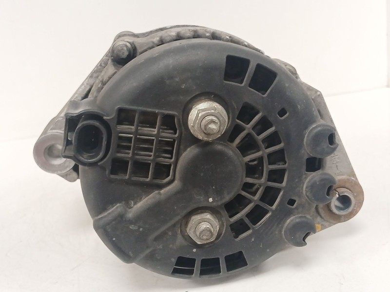 Recambio de alternador para chevrolet aveo / kalos hatchback (t250, t255) 1.2 referencia OEM IAM   