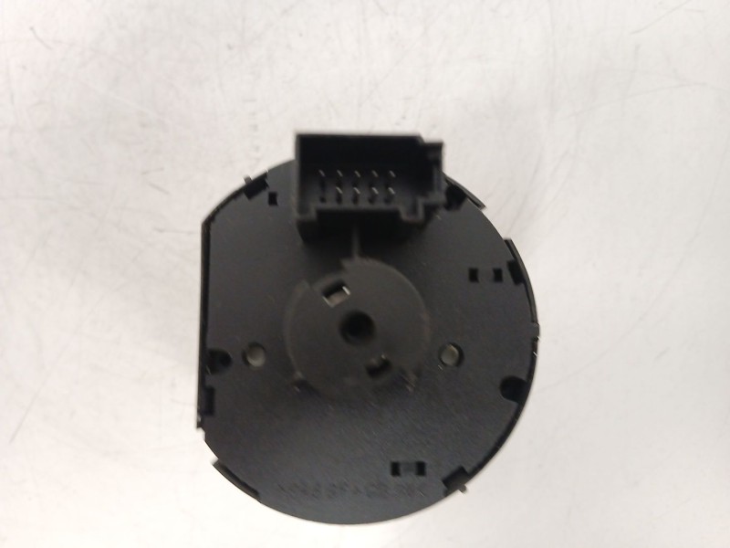 Recambio de mando luces para volkswagen golf vi (5k1) 2.0 tdi referencia OEM IAM 1k0941431BB  