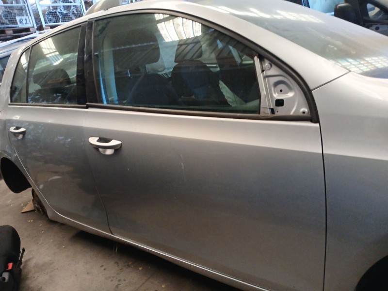 Recambio de puerta delantera derecha para volkswagen golf vi (5k1) 2.0 tdi referencia OEM IAM   