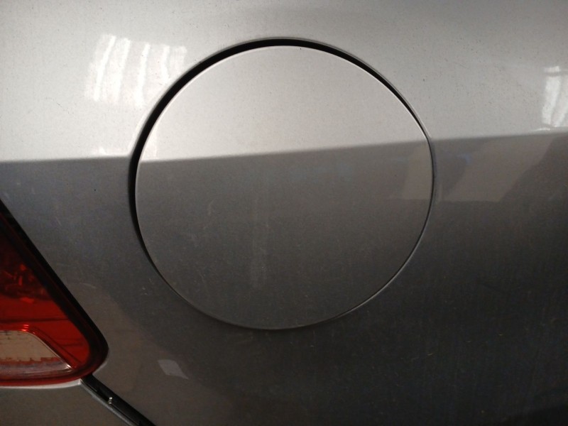 Recambio de tapa exterior combustible para volkswagen golf vi (5k1) 2.0 tdi referencia OEM IAM   