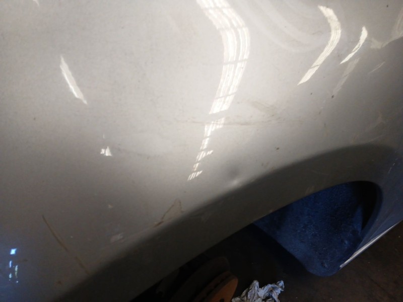 Recambio de aleta delantera izquierda para volkswagen golf vi (5k1) 2.0 tdi referencia OEM IAM   