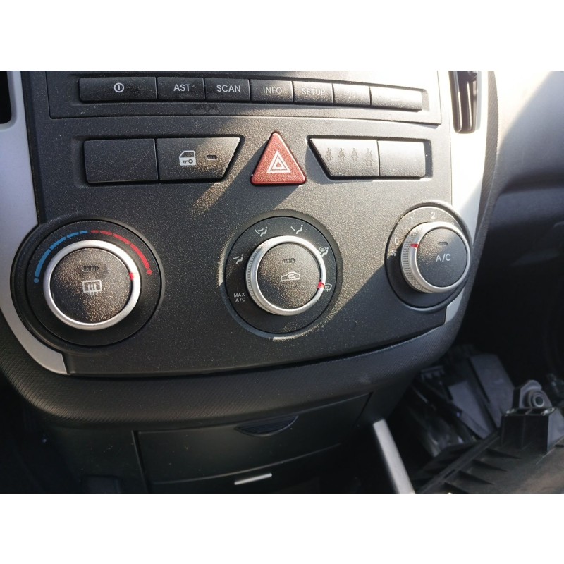 Recambio de mando calefaccion / aire acondicionado para kia cee´d hatchback (ed) 1.6 crdi 90 referencia OEM IAM   