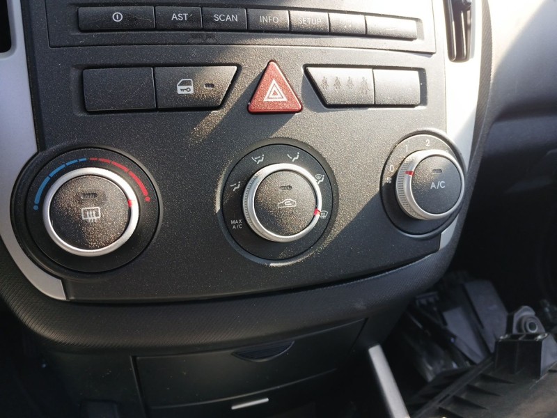 Recambio de mando calefaccion / aire acondicionado para kia cee´d hatchback (ed) 1.6 crdi 90 referencia OEM IAM   