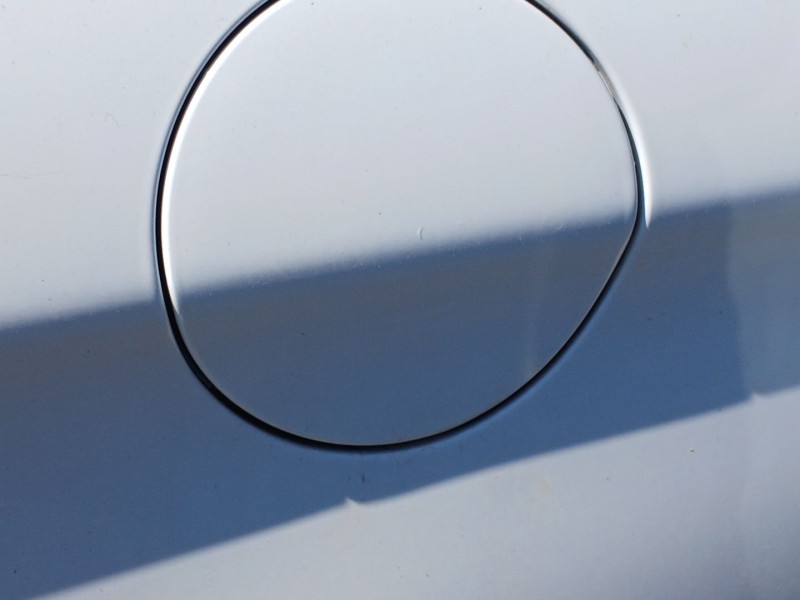 Recambio de tapa exterior combustible para citroën c4 ii (nc_) 1.6 hdi 90 referencia OEM IAM   