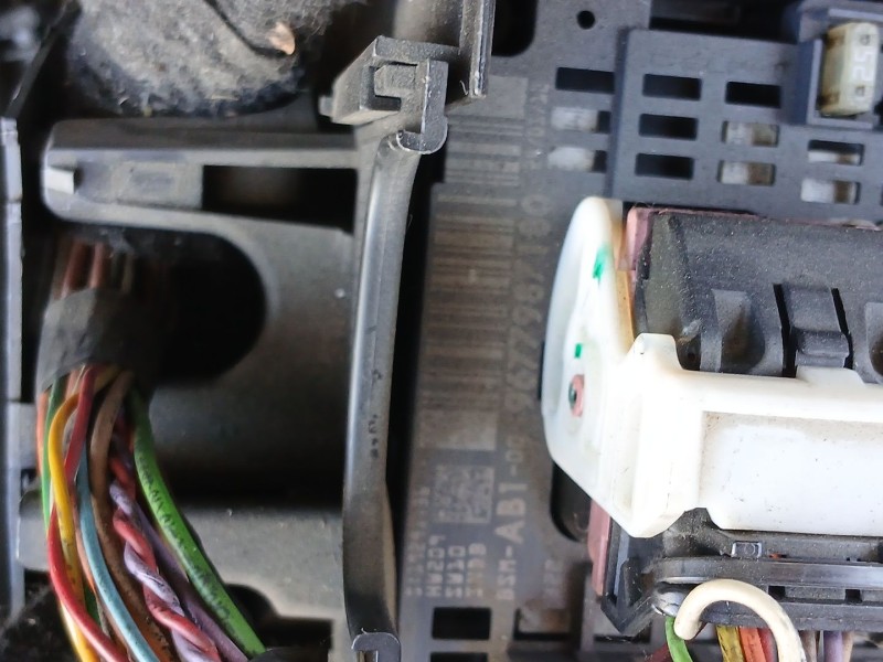 Recambio de caja reles / fusibles para citroën c4 ii (nc_) 1.6 hdi 90 referencia OEM IAM BSMAB100 9677987180 