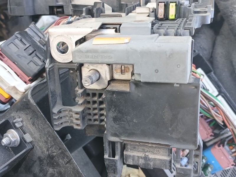 Recambio de modulo electronico para citroën c4 ii (nc_) 1.6 hdi 90 referencia OEM IAM 966587380  