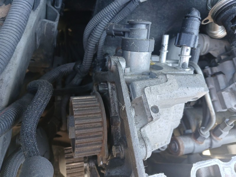 Recambio de bomba inyeccion para peugeot 308 ii (lb_, lp_, lw_, lh_, l3_) 1.6 hdi 100 referencia OEM IAM   