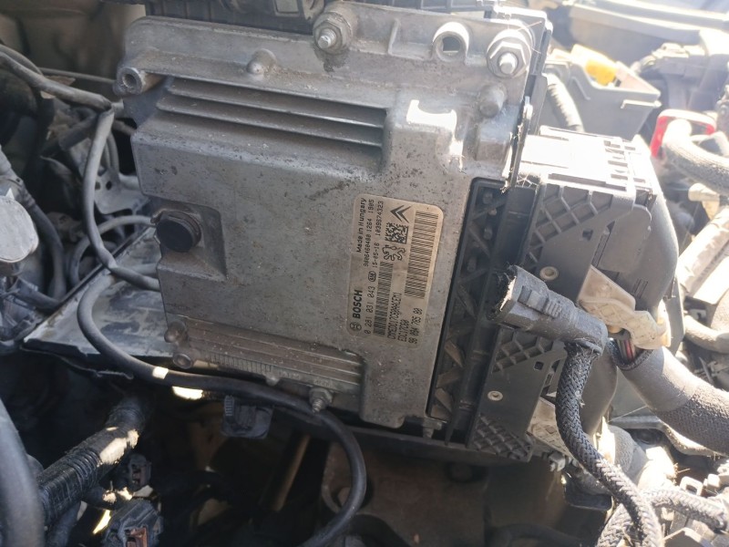 Recambio de centralita motor uce para peugeot 308 ii (lb_, lp_, lw_, lh_, l3_) 1.6 hdi 100 referencia OEM IAM 0281031043 EDC17C6