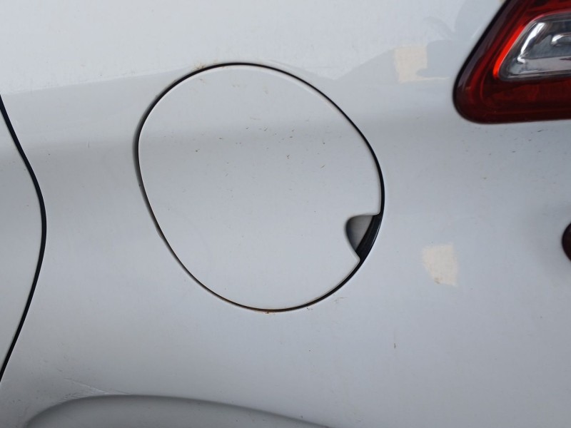 Recambio de tapa exterior combustible para peugeot 208 i (ca_, cc_) 1.4 hdi referencia OEM IAM   