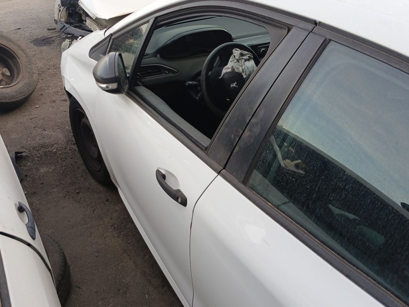 Recambio de puerta delantera izquierda para peugeot 208 i (ca_, cc_) 1.4 hdi referencia OEM IAM   