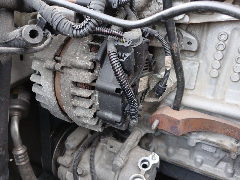 Recambio de alternador para peugeot 208 i (ca_, cc_) 1.4 hdi referencia OEM IAM 9678048880 TG15S205 