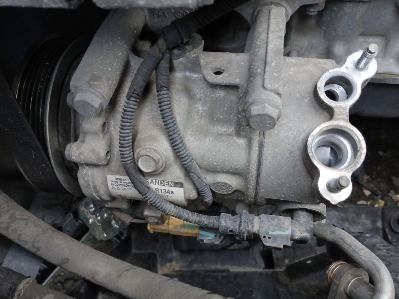 Recambio de compresor aire acondicionado para peugeot 208 i (ca_, cc_) 1.4 hdi referencia OEM IAM 9678656080  