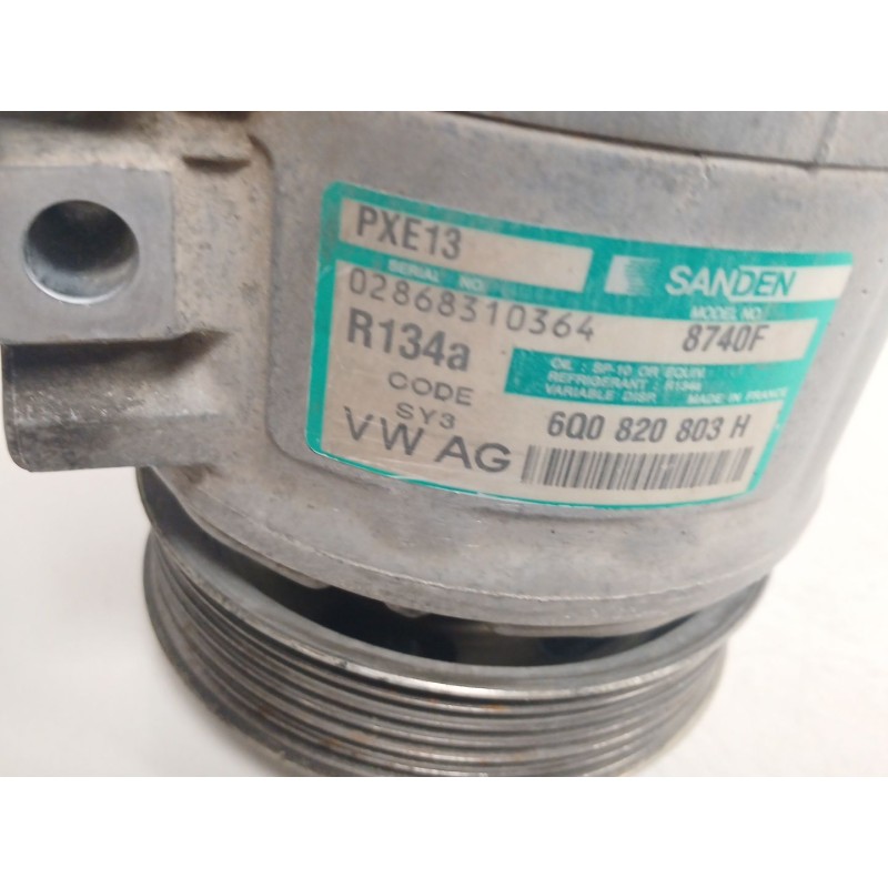 Recambio de compresor aire acondicionado para seat ibiza iii (6l1) 1.9 sdi referencia OEM IAM 8740F 6Q0820803H 
