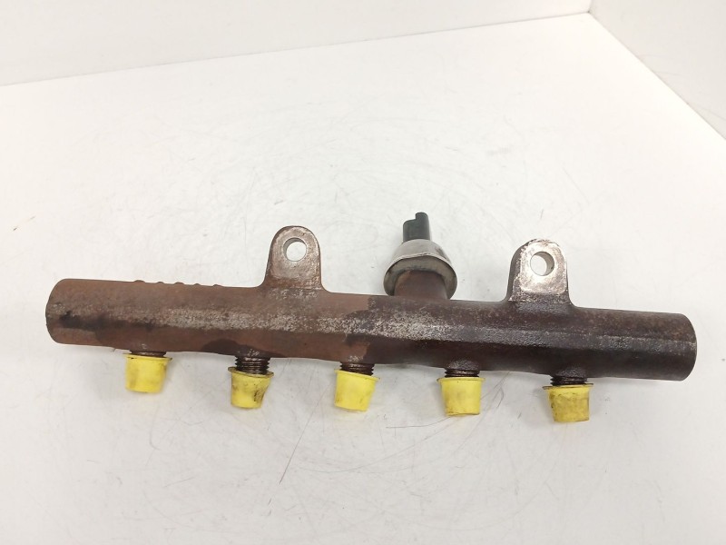 Recambio de rampa inyectora para nissan nv200 furgoneta 1.5 dci 90 (m20, m20m) referencia OEM IAM 01017  