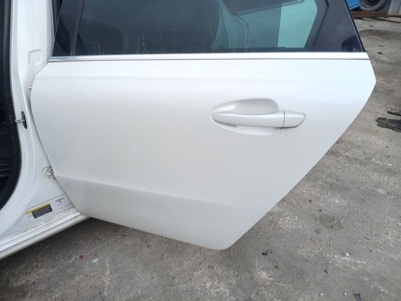 Recambio de puerta trasera izquierda para peugeot 508 sw i (8e_) 2.0 bluehdi 180 referencia OEM IAM   