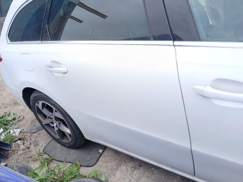 Recambio de puerta trasera derecha para peugeot 508 sw i (8e_) 2.0 bluehdi 180 referencia OEM IAM   