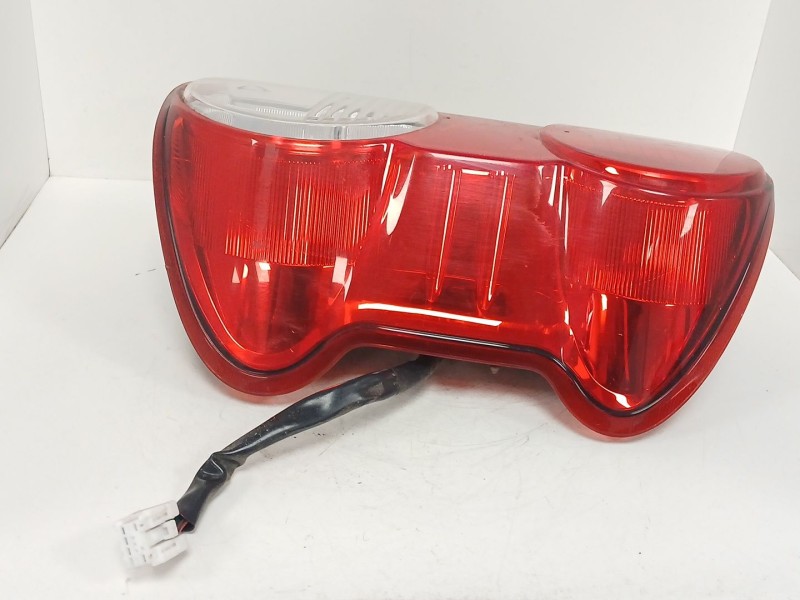 Recambio de piloto trasero derecho para nissan nv200 furgoneta 1.5 dci 90 (m20, m20m) referencia OEM IAM   