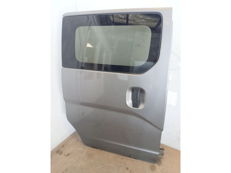 Recambio de puerta lateral corredera derecha para nissan nv200 furgoneta 1.5 dci 90 (m20, m20m) referencia OEM IAM   