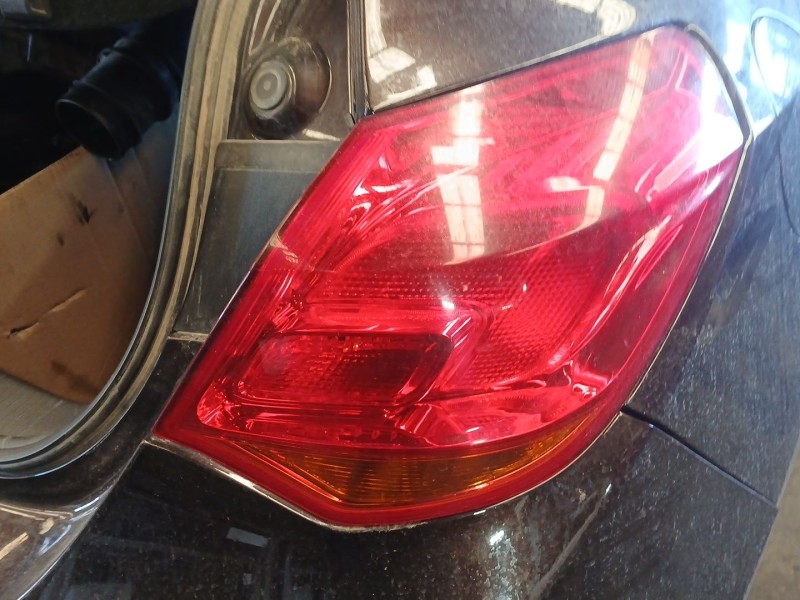 Recambio de piloto trasero derecho para opel astra j (p10) 1.7 cdti (68) referencia OEM IAM   