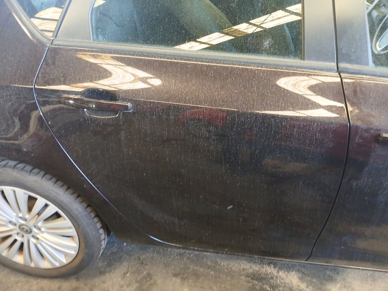 Recambio de puerta trasera derecha para opel astra j (p10) 1.7 cdti (68) referencia OEM IAM   