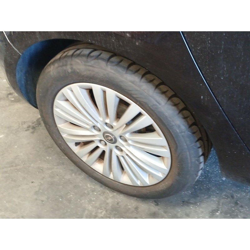 Recambio de juego llantas para opel astra j (p10) 1.7 cdti (68) referencia OEM IAM 225/50/17 COMPLETAS CON NEUMATICON EN BUEN ES