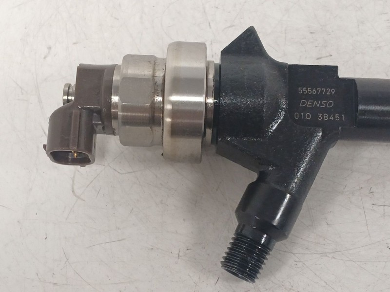 Recambio de inyector para opel astra j (p10) 1.7 cdti (68) referencia OEM IAM 55567729 01Q38451 