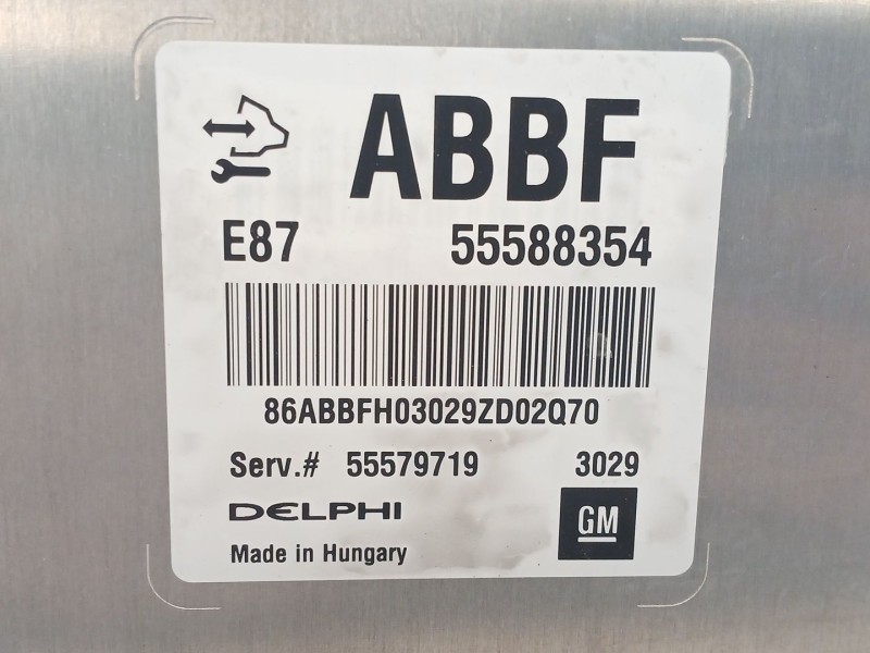 Recambio de centralita motor uce para opel astra j (p10) 1.7 cdti (68) referencia OEM IAM 55588354 55579719 