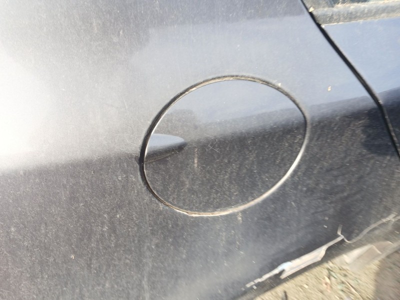 Recambio de tapa exterior combustible para bmw 1 (e87) 118 d referencia OEM IAM   