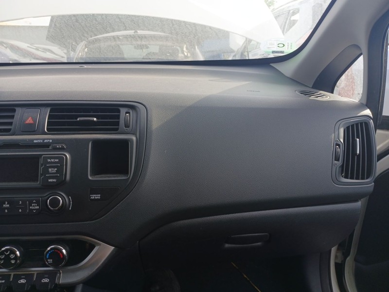 Recambio de kit airbag para kia rio iii (ub) 1.25 cvvt referencia OEM IAM   