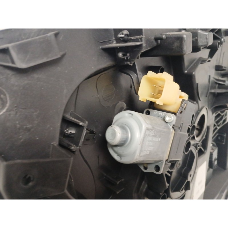 Recambio de elevalunas delantero derecho para ford fiesta vi (cb1, ccn) 1.5 tdci referencia OEM IAM 8A6114553B  