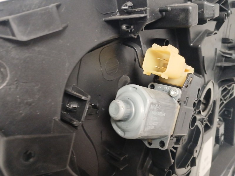 Recambio de elevalunas delantero derecho para ford fiesta vi (cb1, ccn) 1.5 tdci referencia OEM IAM 8A6114553B  